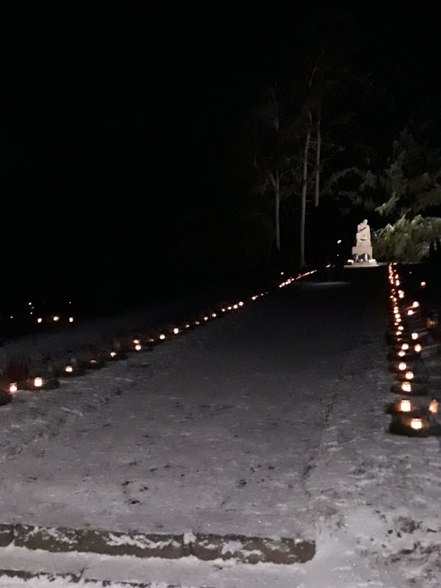 Ilta Nummen sankarihaudoilla