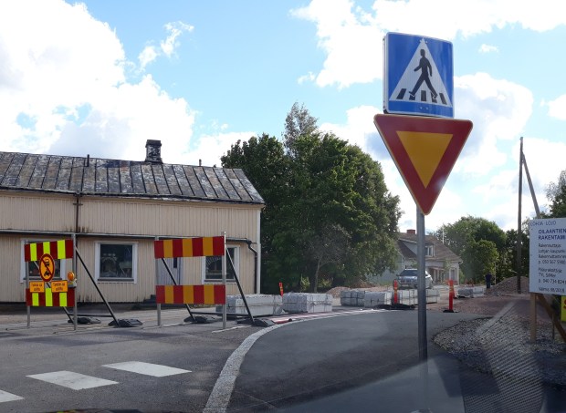 Oilaantien ja Riikantien risteys